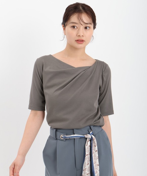 Andemiu（アンデミュウ）の「ドレープカットTシャツ451395（Tシャツ/カットソー・レディース・モカ/オフホワイト/ブラック/サックスブルー/チャコールグレー・FREE）」の15枚目の写真