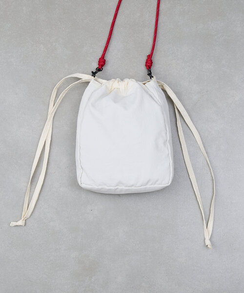 BIRTHDAY BAR（バースデイバー）の「ナイロン保冷ショルダーミニバッグ（ショルダーバッグ・レディース・アイボリー/ブルー/ベージュ/ネイビー・0）」の8枚目の写真