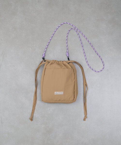 BIRTHDAY BAR（バースデイバー）の「ナイロン保冷ショルダーミニバッグ（ショルダーバッグ・レディース・アイボリー/ブルー/ベージュ/ネイビー・0）」の19枚目の写真