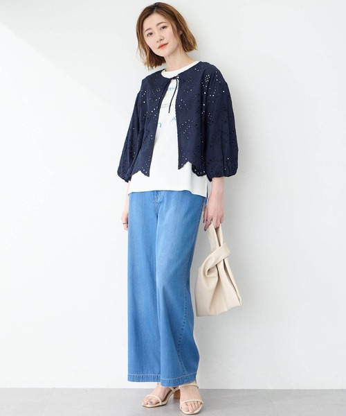 Petit Honfleur(プチオンフルール)の「【さっと羽織って大人かわいい】スカラップレースブラウス(シャツ/ブラウス・レディース・ネイビー/ホワイト・9号/11号)」の4枚目の写真