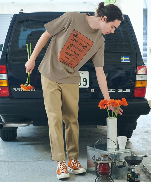 UN-FILLED（アンフィルド）の「mt9712- U.F GERBERA TOOL HEAVY WEIGHT T-SHIRT Tシャツ（Tシャツ/カットソー・メンズ・ホワイト/サンドベージュ・XL/M/L）」の3枚目の写真