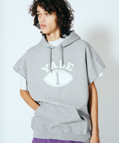 SUNNY  SPORTS（サニースポーツ）の「The BOOK STORE / ブックストア YALE SS SWEAT HOODIE ノースリーブ カットオフ プルオーバーパーカー（スウェット・メンズ・ブラック/グレー・LARGE/X-LARGE/MEDIUM）」の13枚目の写真
