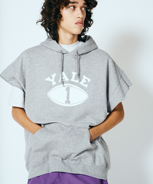 SUNNY  SPORTS（サニースポーツ）の「The BOOK STORE / ブックストア YALE SS SWEAT HOODIE ノースリーブ カットオフ プルオーバーパーカー（スウェット・メンズ・ブラック/グレー・LARGE/X-LARGE/MEDIUM）」の14枚目の写真