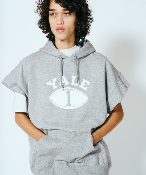 SUNNY  SPORTS（サニースポーツ）の「The BOOK STORE / ブックストア YALE SS SWEAT HOODIE ノースリーブ カットオフ プルオーバーパーカー（スウェット・メンズ・ブラック/グレー・LARGE/X-LARGE/MEDIUM）」の15枚目の写真