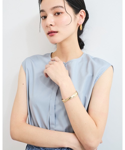 VIS（ビス）の「ニュアンスメタルバングル（バングル/リストバンド・レディース・ゴールド/シルバー・FREE）」の3枚目の写真