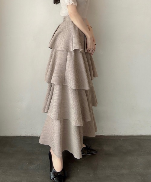 Meiru（メイル）の「楊柳ティアードスカート（スカート・レディース・ブラック/グレイッシュベージュ/チャコール・MEDIUM/LARGE/SMALL）」の8枚目の写真