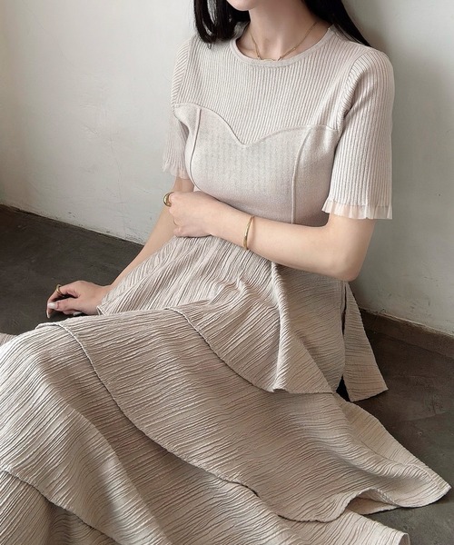 Meiru（メイル）の「楊柳ティアードスカート（スカート・レディース・ブラック/グレイッシュベージュ/チャコール・MEDIUM/LARGE/SMALL）」の10枚目の写真