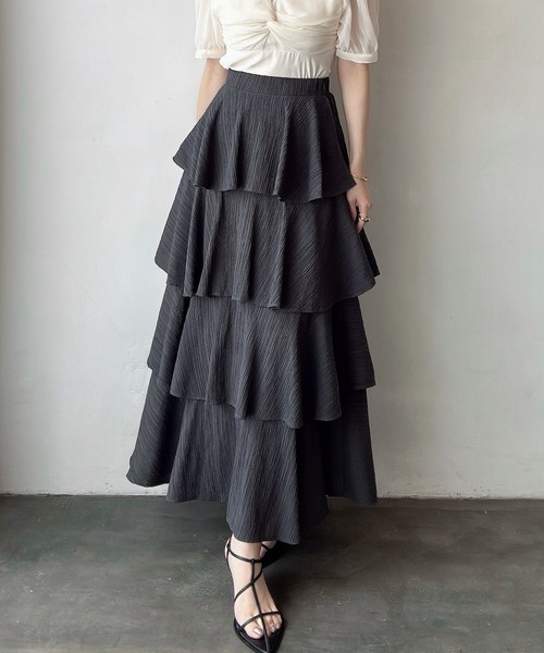 Meiru（メイル）の「楊柳ティアードスカート（スカート・レディース・ブラック/グレイッシュベージュ/チャコール・MEDIUM/LARGE/SMALL）」の12枚目の写真