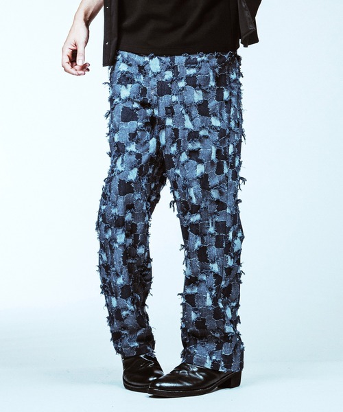 NO ID.（ノーアイディ）の「【NO ID.】Patchwork Denim Easy Wide Pants / パッチワーク デニム イージー ワイド パンツ（デニムパンツ・メンズ・ブラック/ブルー系その他4/インディゴブルー・1/2）」の3枚目の写真