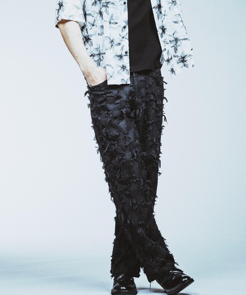 NO ID.（ノーアイディ）の「【NO ID.】Patchwork Denim Easy Wide Pants / パッチワーク デニム イージー ワイド パンツ（デニムパンツ・メンズ・ブラック/ブルー系その他4/インディゴブルー・1/2）」の13枚目の写真