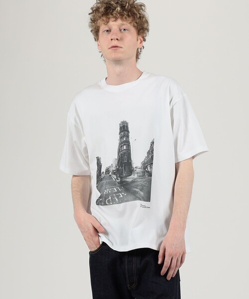 THE INTERNATIONAL IMAGES（インターナショルナルイメージズ）の「THE INTERNATIONAL IMAGES COLLECTION Cloudy Town 2015 コットン Tシャツ（Tシャツ/カットソー・メンズ・ブラック系その他/ホワイト系その他・L/M）」の3枚目の写真