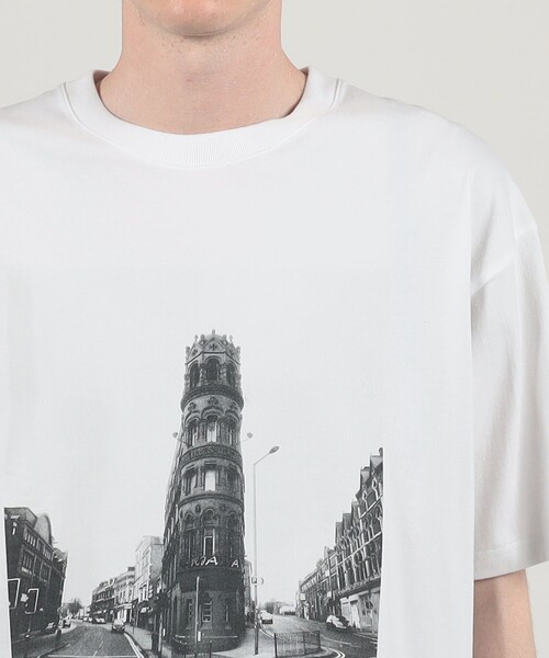 THE INTERNATIONAL IMAGES（インターナショルナルイメージズ）の「THE INTERNATIONAL IMAGES COLLECTION Cloudy Town 2015 コットン Tシャツ（Tシャツ/カットソー・メンズ・ブラック系その他/ホワイト系その他・L/M）」の7枚目の写真