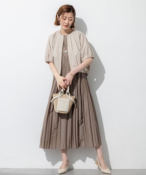 23区(ニジュウサンク)の「【洗える】プリーツコンビ ワンピース(ワンピース・レディース・ネイビー系/ダークグリーン系/ブラウン系・40/38)」の14枚目の写真