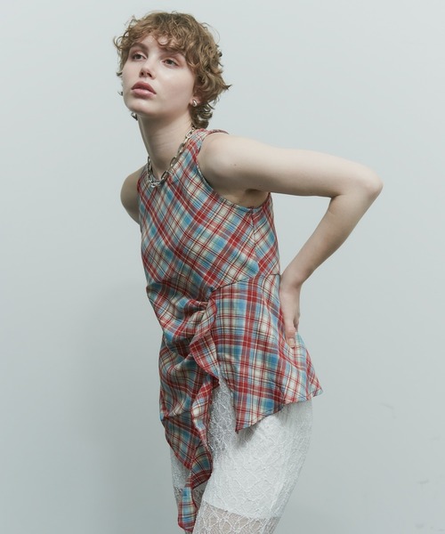 uyu.（ウユ）の「チェック柄ノースリーブシャツ（シャツ/ブラウス・レディース・ブラック/レッド/イエロー・FREE）」の16枚目の写真