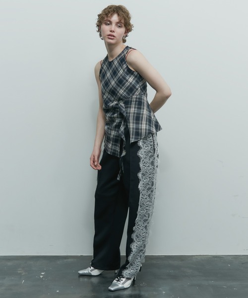 uyu.（ウユ）の「チェック柄ノースリーブシャツ（シャツ/ブラウス・レディース・ブラック/レッド/イエロー・FREE）」の12枚目の写真