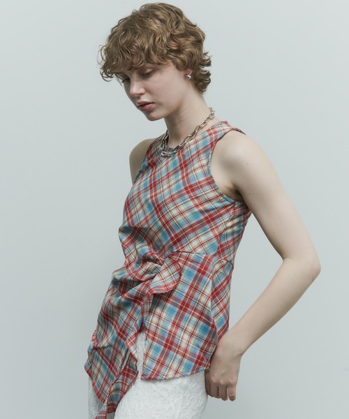 uyu.（ウユ）の「チェック柄ノースリーブシャツ（シャツ/ブラウス・レディース・ブラック/レッド/イエロー・FREE）」の21枚目の写真