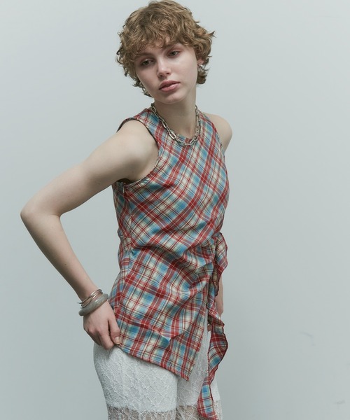 uyu.（ウユ）の「チェック柄ノースリーブシャツ（シャツ/ブラウス・レディース・ブラック/レッド/イエロー・FREE）」の19枚目の写真