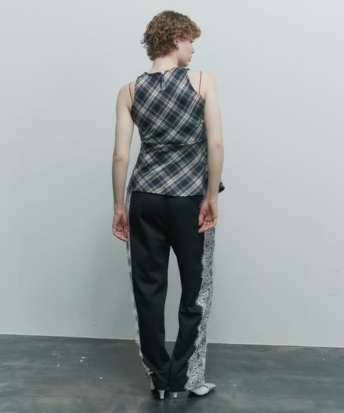 uyu.（ウユ）の「チェック柄ノースリーブシャツ（シャツ/ブラウス・レディース・ブラック/レッド/イエロー・FREE）」の15枚目の写真