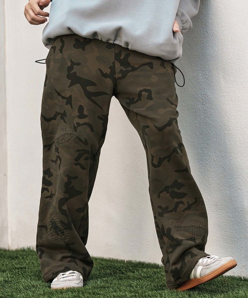 CAMBIO(カンビオ)の「mp13791- Used Like Camouflage Sweat Wide Straight Pants カモフラージュ柄スウェットパンツ(スウェットパンツ・メンズ・カーキ・S/M/L)」の1枚目の写真