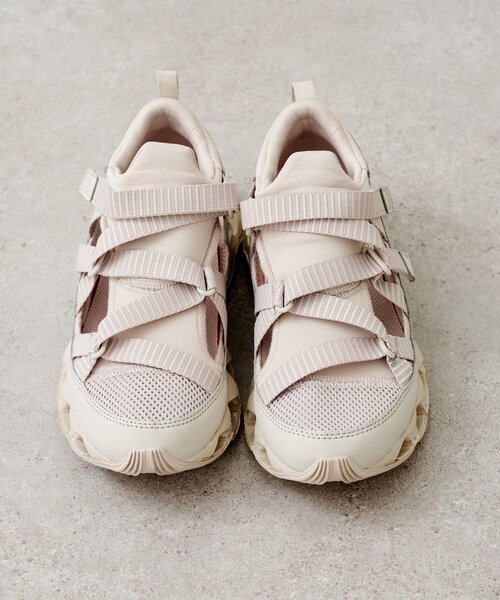 Omekashi(オメカシ)の「MIZUNO WAVE PROPHECY STRAP(スニーカー・レディース・ブラック/ベージュ・24cm/23cm/25cm)」の12枚目の写真