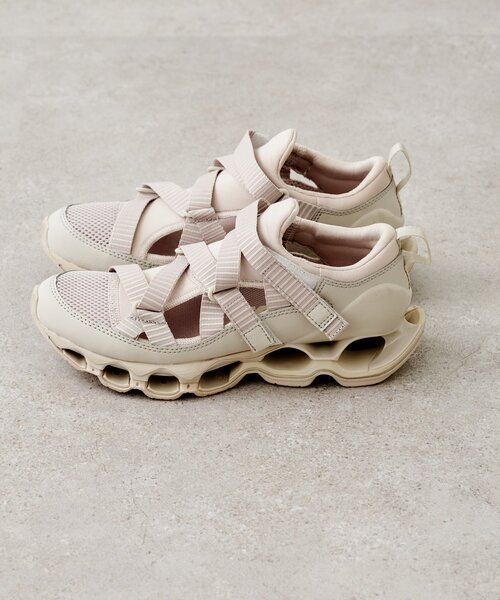 Omekashi(オメカシ)の「MIZUNO WAVE PROPHECY STRAP(スニーカー・レディース・ブラック/ベージュ・24cm/23cm/25cm)」の14枚目の写真