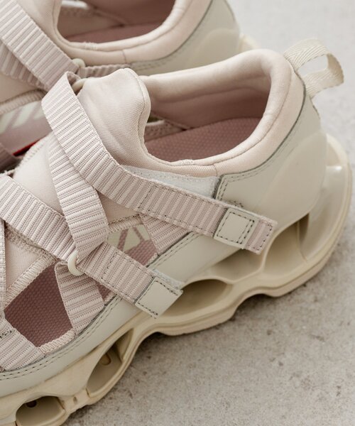 Omekashi(オメカシ)の「MIZUNO WAVE PROPHECY STRAP(スニーカー・レディース・ブラック/ベージュ・24cm/23cm/25cm)」の17枚目の写真