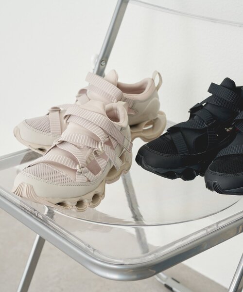 Omekashi(オメカシ)の「MIZUNO WAVE PROPHECY STRAP(スニーカー・レディース・ブラック/ベージュ・24cm/23cm/25cm)」の5枚目の写真