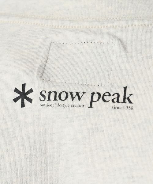 Snow Peak(スノーピーク)の「SNOW PEAK / スノーピーク 別注 ”GEAR” プリントTシャツ(Tシャツ/カットソー・メンズ・ブルー/ブラック系その他/アイボリー/ブラウン・SMALL/LARGE/MEDIUM)」の7枚目の写真