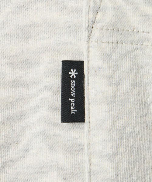 Snow Peak(スノーピーク)の「SNOW PEAK / スノーピーク 別注 ”GEAR” プリントTシャツ(Tシャツ/カットソー・メンズ・ブルー/ブラック系その他/アイボリー/ブラウン・SMALL/LARGE/MEDIUM)」の13枚目の写真