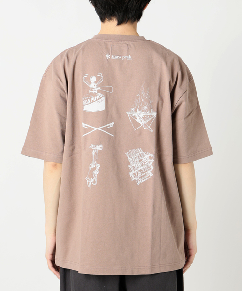 Snow Peak(スノーピーク)の「SNOW PEAK / スノーピーク 別注 ”GEAR” プリントTシャツ(Tシャツ/カットソー・メンズ・ブルー/ブラック系その他/アイボリー/ブラウン・SMALL/LARGE/MEDIUM)」の19枚目の写真
