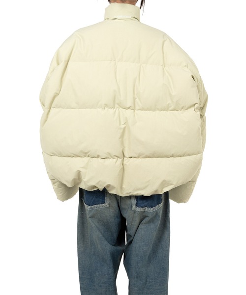 Maison MIHARA YASUHIRO(メゾンミハラヤスヒロ)の「Roll-up Hem Down Jacket(ダウンジャケット/コート・レディース・イエロー/ブラック・36/38/40)」の14枚目の写真