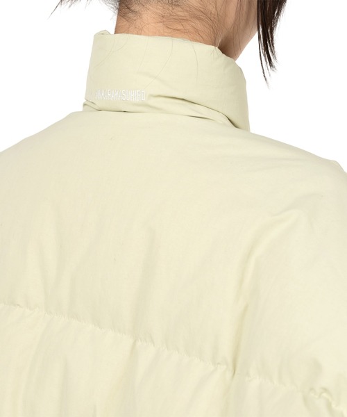 Maison MIHARA YASUHIRO(メゾンミハラヤスヒロ)の「Roll-up Hem Down Jacket(ダウンジャケット/コート・レディース・イエロー/ブラック・36/38/40)」の18枚目の写真