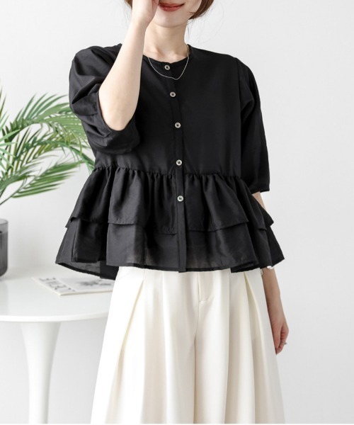 AMELY(エミリー)の「ティアードフリルペプラムシアーブラウス(シャツ/ブラウス・レディース・ブラック/ホワイト/ベージュ・フリー)」の21枚目の写真