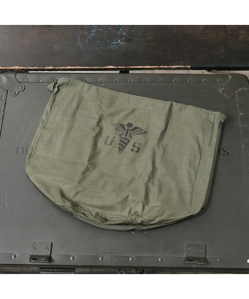 MILITARY(ミリタリー)の「実物 新品 デッドストック 米軍 パーソナル エフェクツ バッグ LARGE(ショルダーバッグ・メンズ・オリーブ・LARGE)」の6枚目の写真