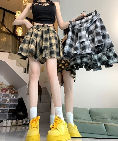 WEGO(ウィゴー)の「WEGO/チェック腰巻き風スカートパンツ(スカート・レディース・ブラック/イエロー/レッド・SMALL/MEDIUM)」の6枚目の写真