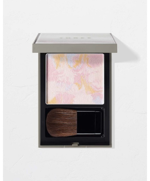 THREE(スリー)の「THREE ディスコーダントダンス フェイスパウダー <限定>(フェイスパウダー・レディース・その他・FREE)」の1枚目の写真