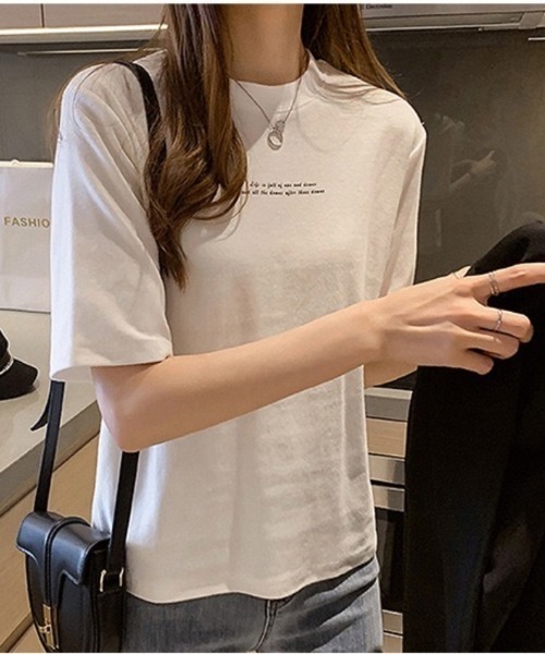 Beststore(ベストストア)の「ロゴ Tシャツ トップス(Tシャツ/カットソー・レディース・ホワイト/ブラック・FREE)」の3枚目の写真