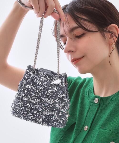 OPAQUE.CLIP（オペークドットクリップ）の「【2WAY】素材アソートシャイニー巾着ミニショルダーバッグ（ショルダーバッグ・レディース・シルバー系その他/ピンクゴールド/オフホワイト/ブラック/ホワイト系3・00）」の4枚目の写真