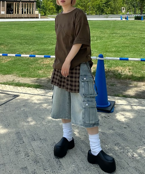 Alley Tokyo(アリートーキョー)の「コルセット切替BIG T(Tシャツ/カットソー・レディース・ダークブラウン/オフホワイト/スミクロ・FREE)」の15枚目の写真
