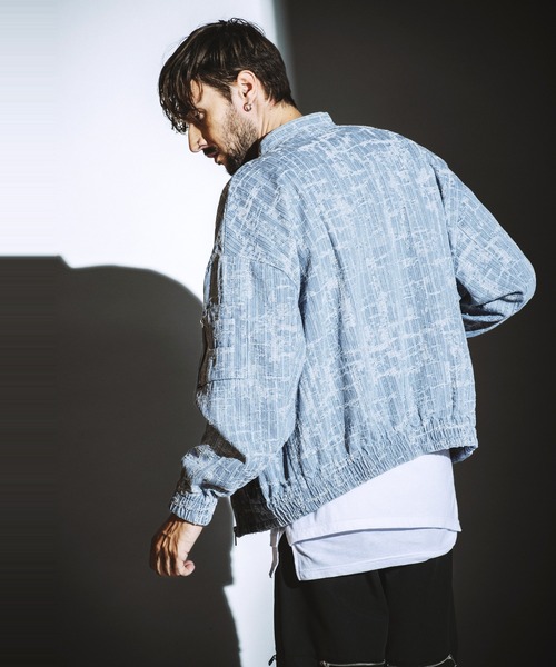 NO ID.（ノーアイディ）の「【NO ID.】JQ Denim Big Band Collar Blouson / JQ デニム ビッグ バンド カラー ブルゾン（ブルゾン・メンズ・ブルー/ライトブルー・ONE SIZE）」の3枚目の写真