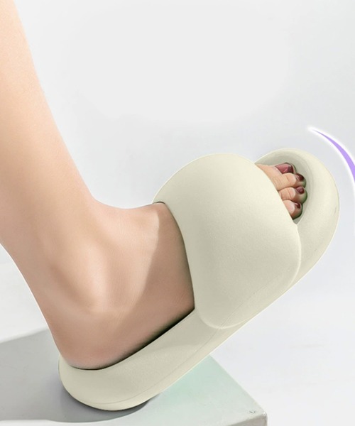 SANSeLF(サンセルフ)の「【SANSeLF】ラウンドフォームサンダル ボリュームシルエット 厚底スリッポン sas25s001(サンダル・レディース・ホワイト/ピンク/イエロー・S/M/L)」の1枚目の写真