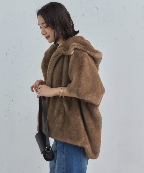 Doux archives（ドゥアルシーヴ）の「ミンクファーライクフーディーベスト（その他アウター・レディース・アイボリー/グレー/ブラウン・38）」の20枚目の写真