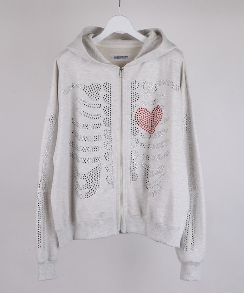 DISCOVERED(ディスカバード)の「DISCOVERED HOTFIX BONE&HEART PARKA(パーカー・メンズ・ホワイト/ブラック・1/3)」の12枚目の写真