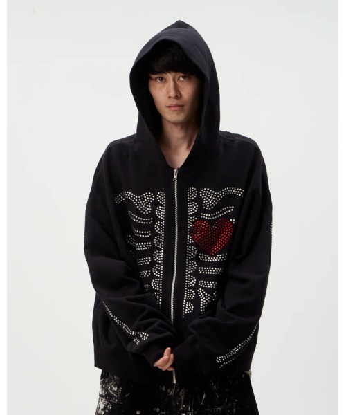 DISCOVERED(ディスカバード)の「DISCOVERED HOTFIX BONE&HEART PARKA(パーカー・メンズ・ホワイト/ブラック・1/3)」の9枚目の写真
