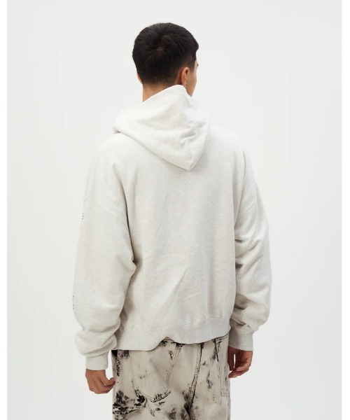 DISCOVERED(ディスカバード)の「DISCOVERED HOTFIX BONE&HEART PARKA(パーカー・メンズ・ホワイト/ブラック・1/3)」の8枚目の写真