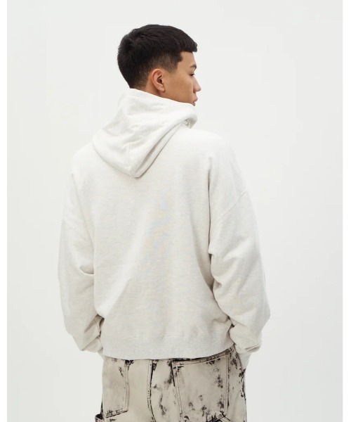 DISCOVERED(ディスカバード)の「DISCOVERED HOTFIX BONE&HEART PARKA(パーカー・メンズ・ホワイト/ブラック・1/3)」の6枚目の写真