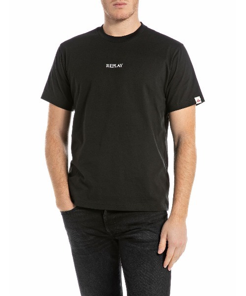 REPLAY（リプレイ）の「レギュラーフィット ベーシックジャージー LOGO Tシャツ（Tシャツ/カットソー・メンズ・ブラック/ホワイト/ダークネイビー・MEDIUM/SMALL/X-LARGE/LARGE）」の2枚目の写真