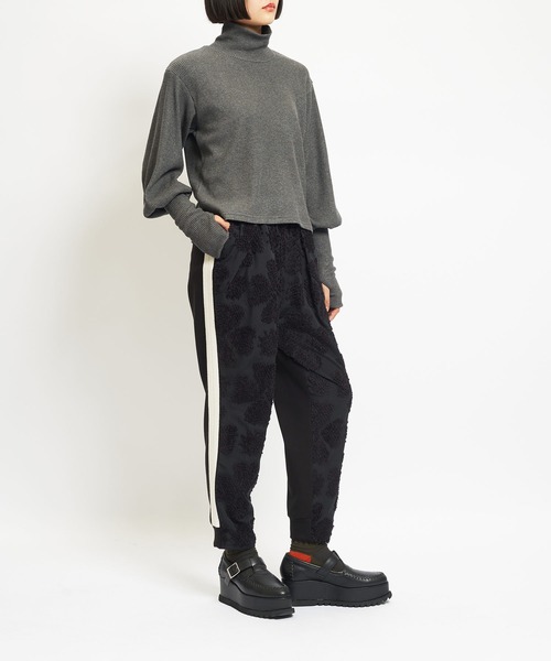 gomme(ゴム)の「4リーフクローバーJQ トラックパンツ(その他パンツ・レディース・ブラック/グレー・MEDIUM)」の5枚目の写真