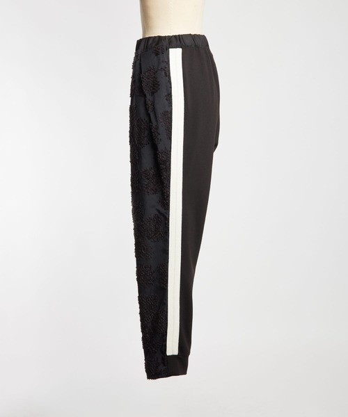 gomme(ゴム)の「4リーフクローバーJQ トラックパンツ(その他パンツ・レディース・ブラック/グレー・MEDIUM)」の16枚目の写真