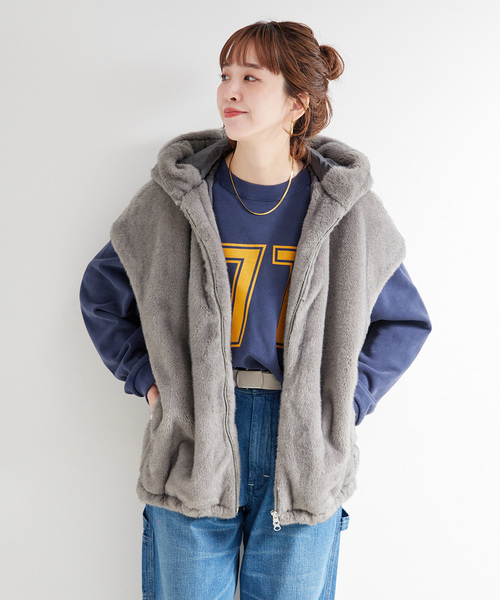 B.C STOCK（ベーセーストック）の「手洗い可 / フード付きミンク調ファーベスト（その他アウター・レディース・ベージュ/グレー・FREE）」の7枚目の写真